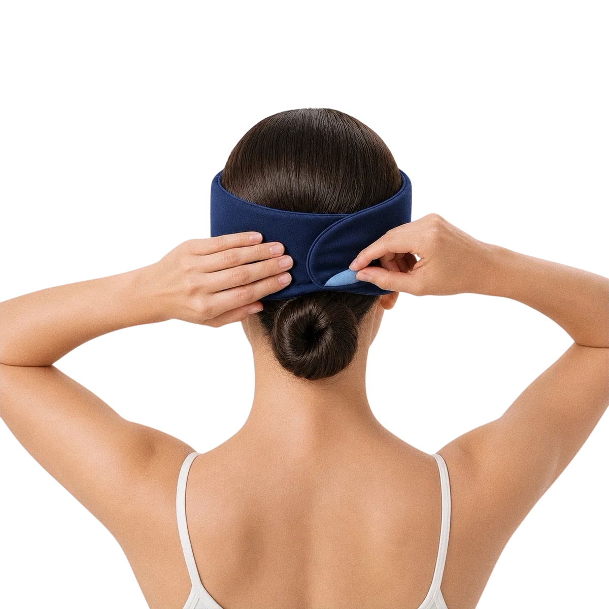 Woman adjusting the wide back closure of the navy Mellooa weighted sleep mask